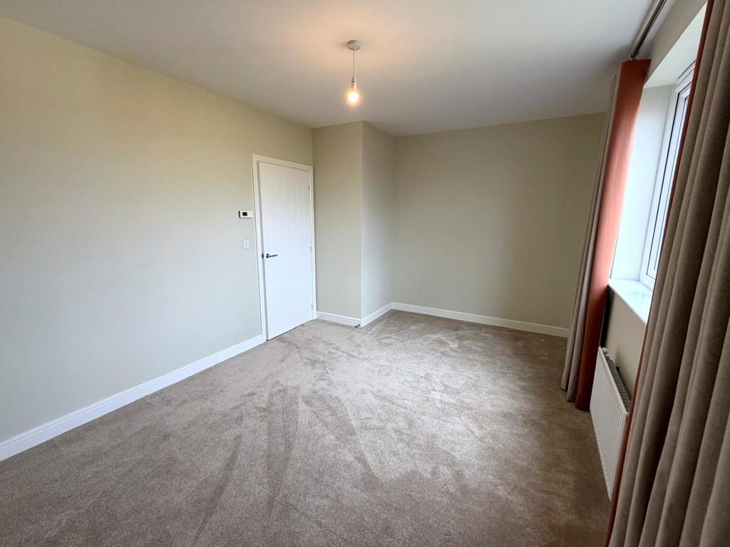 Bedroom 2 second pic