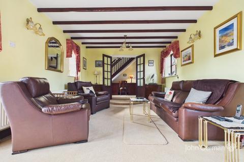 3 bedroom barn conversion for sale, The Woodlands, Tatenhill