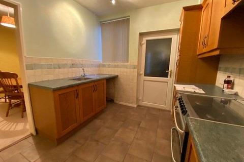3 bedroom semi-detached house to rent, Bringhurst Road, LEICESTER