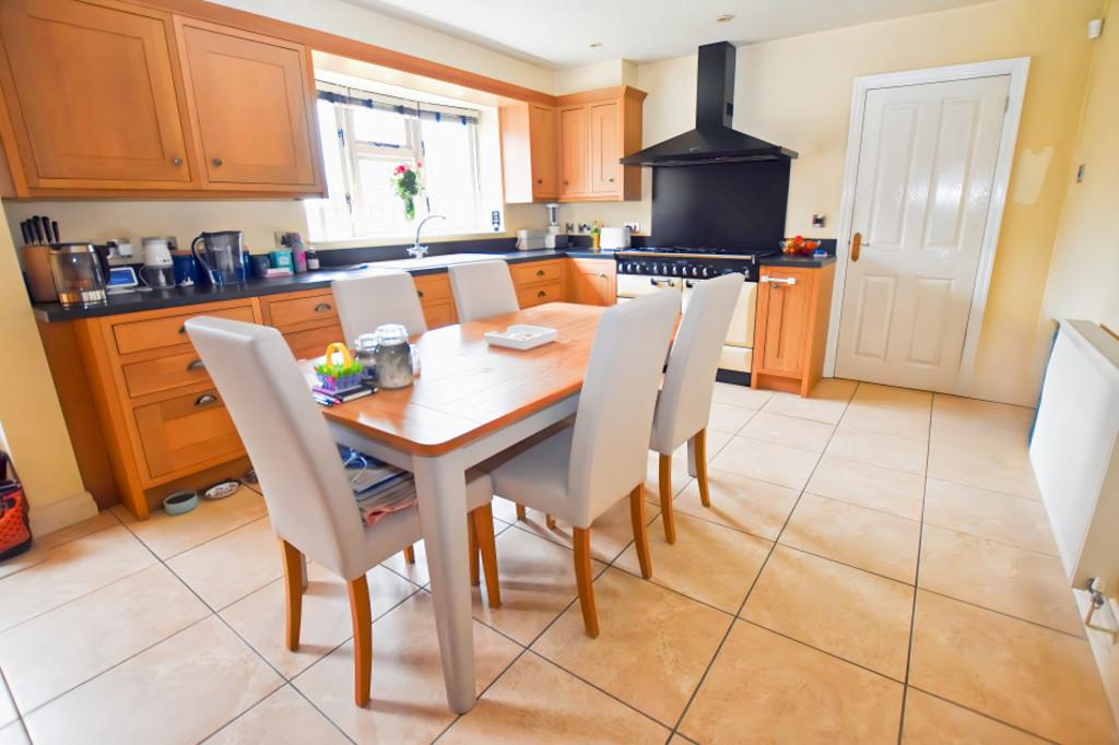 Breakfast Kitchen 2
