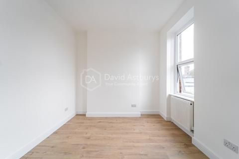 3 bedroom apartment to rent, Grand Parade, Green Lanes , London