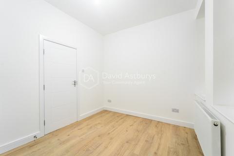 3 bedroom apartment to rent, Grand Parade, Green Lanes , London