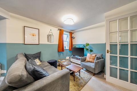 2 bedroom flat for sale, Glaisher Street, London, SE8