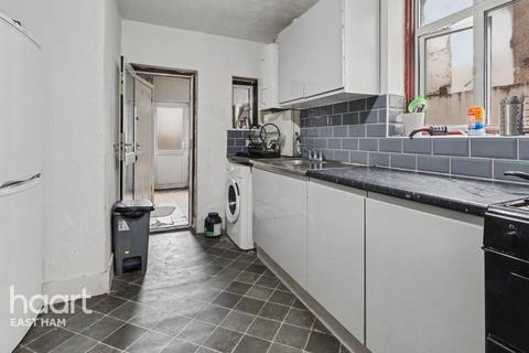 3 bedroom terraced house for sale, Hartley Avenue, London