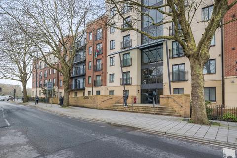 2 bedroom apartment for sale, Squires Court, Bristol BS3