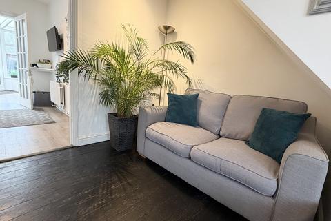 2 bedroom terraced house for sale, Manor Road, Brackley