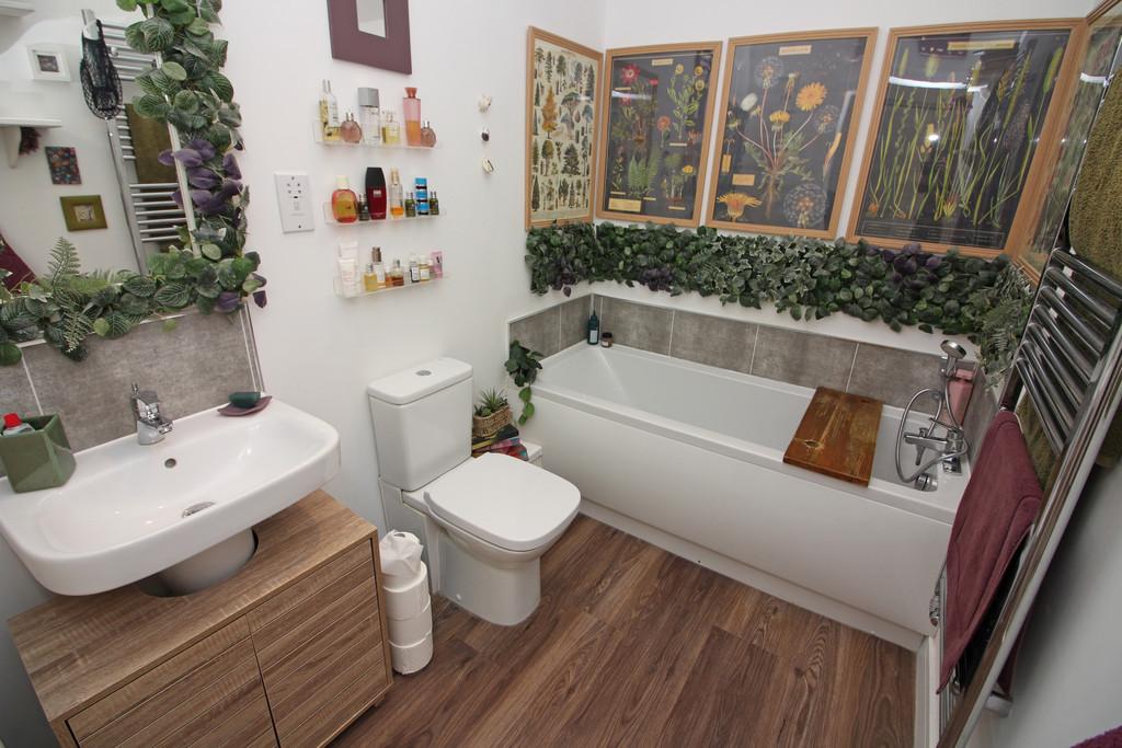 Ensuite1