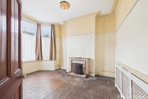 2 bedroom terraced house for sale, May Street, Hull