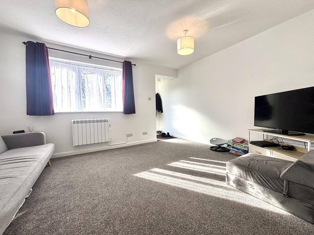 Living/Dining area
