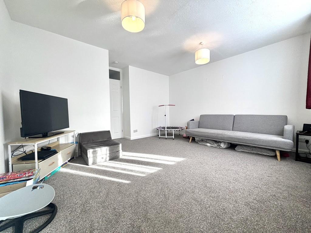 Living/Dining area
