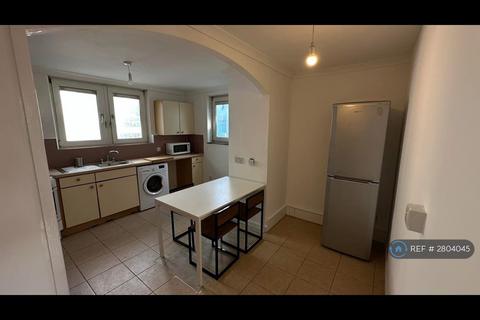 1 bedroom in a house share to rent, Malting House, London, E14