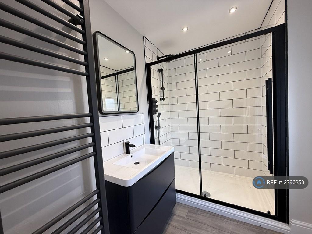 En Suite To Master