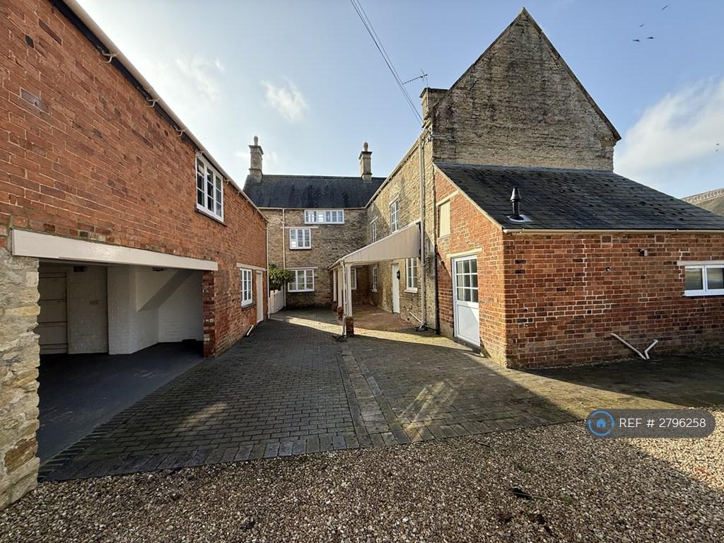 Courtyard With Parking