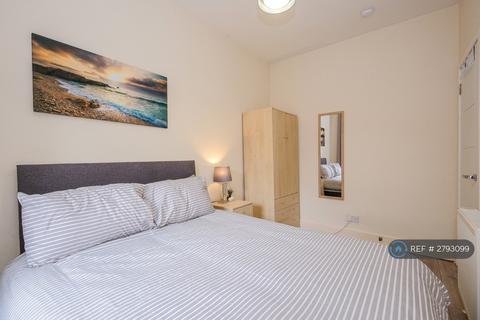 1 bedroom flat to rent, Holburn St, Aberdeen, AB10