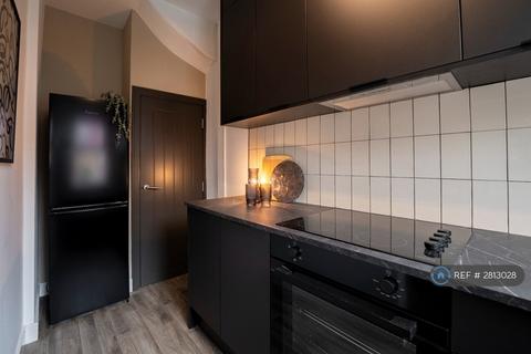 2 bedroom terraced house to rent, Autumn Place, Leeds, LS6
