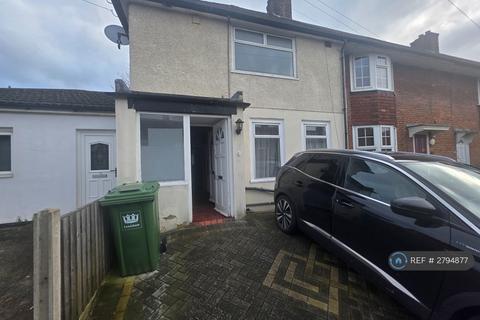 3 bedroom terraced house to rent, Castillon Road, London, SE6
