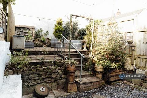 3 bedroom terraced house to rent, Gloucester Place, Swansea, SA3