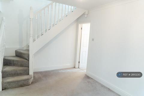 3 bedroom terraced house to rent, Gloucester Place, Swansea, SA3
