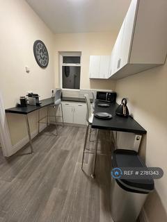 1 bedroom in a house share to rent, Melfort Road, Thornton Heath, CR7