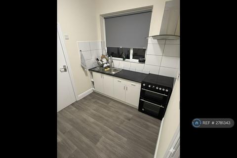 1 bedroom in a house share to rent, Melfort Road, Thornton Heath, CR7