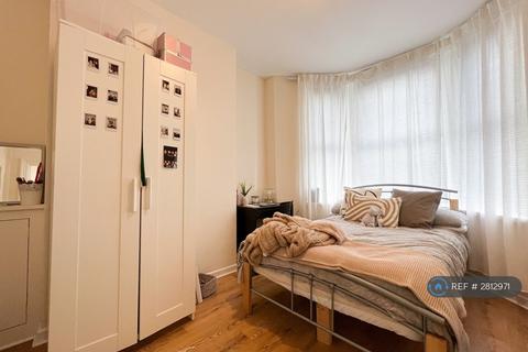 undefined, Tewekesbury St, Cardiff, CF24