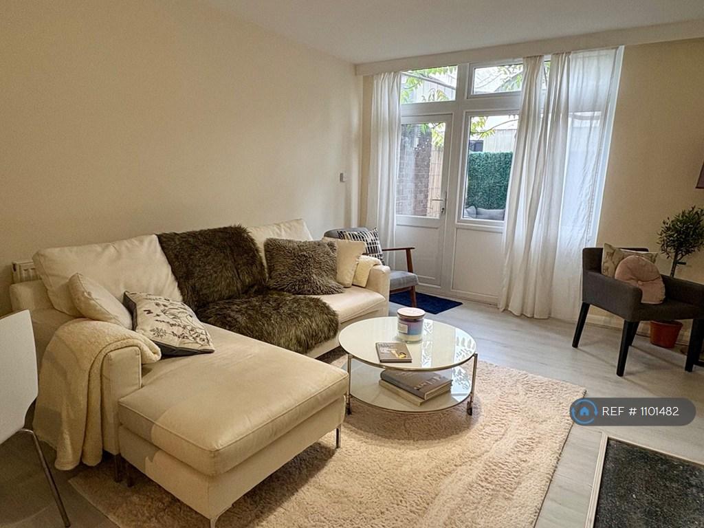 Apartment in London - View 5