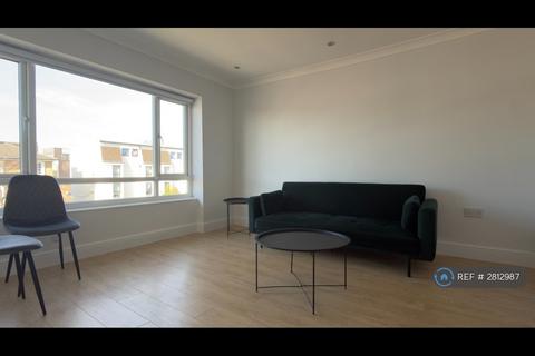1 bedroom flat to rent, Camden Road, London, NW1