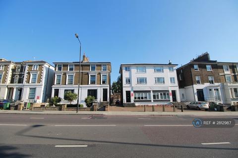 1 bedroom flat to rent, Camden Road, London, NW1