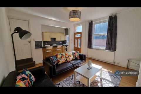 undefined, Salisbury Grove, Leeds, LS12