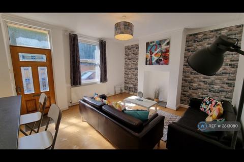 undefined, Salisbury Grove, Leeds, LS12