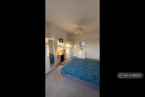 undefined, Wellmeadow Road, London, SE13