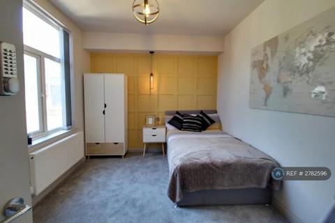 undefined, Brazil St, Leicester, LE2