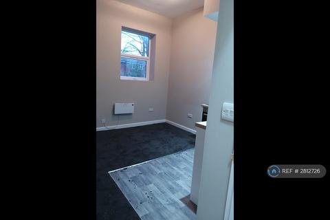 1 bedroom flat to rent, Peel Grove, Manchester, M12