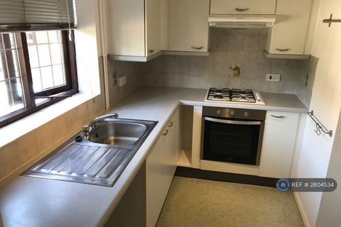 2 bedroom end of terrace house to rent, Tamar Close, St. Ives, PE27