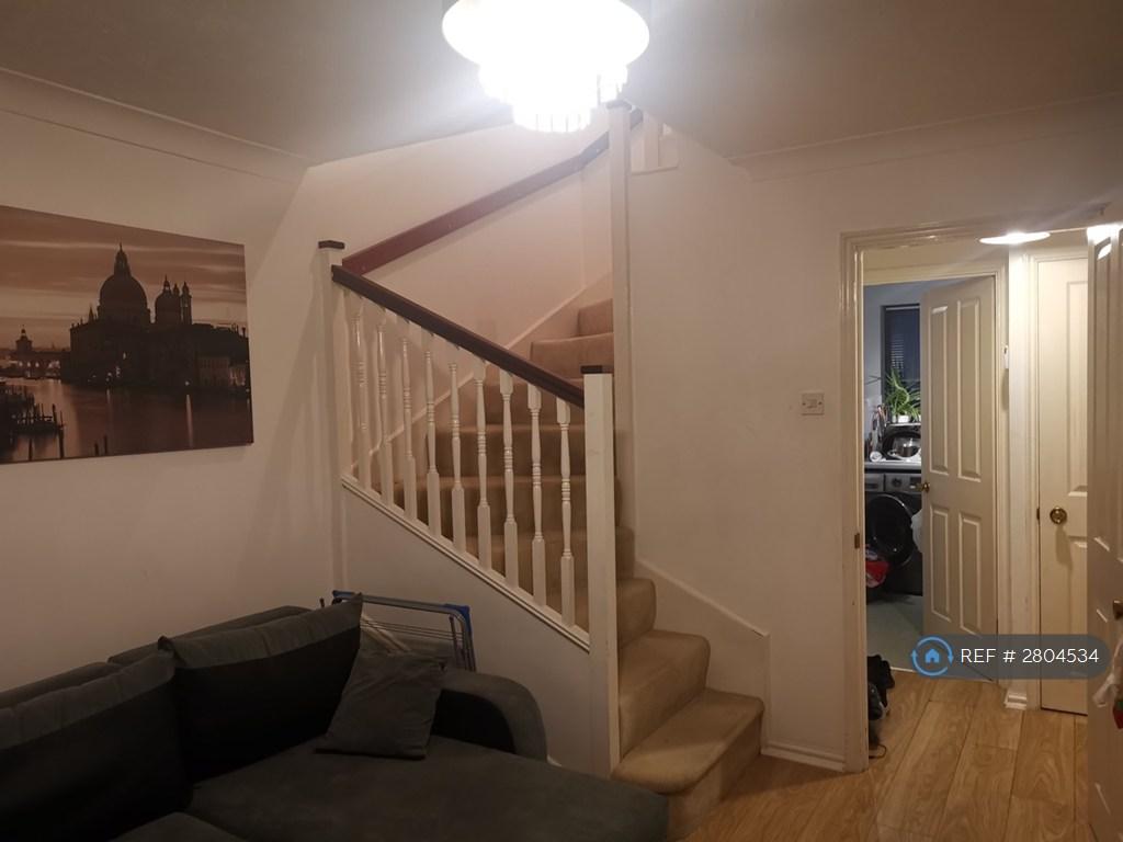 Hall/Stairs