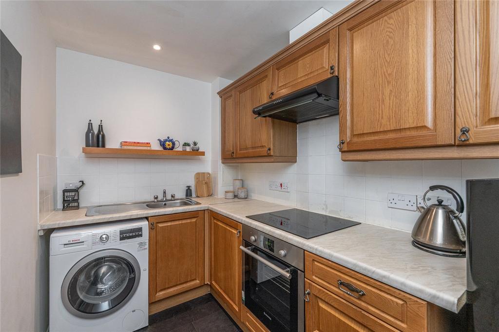 Kitchen Alt