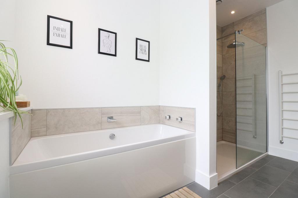 Family Bathroom Alt