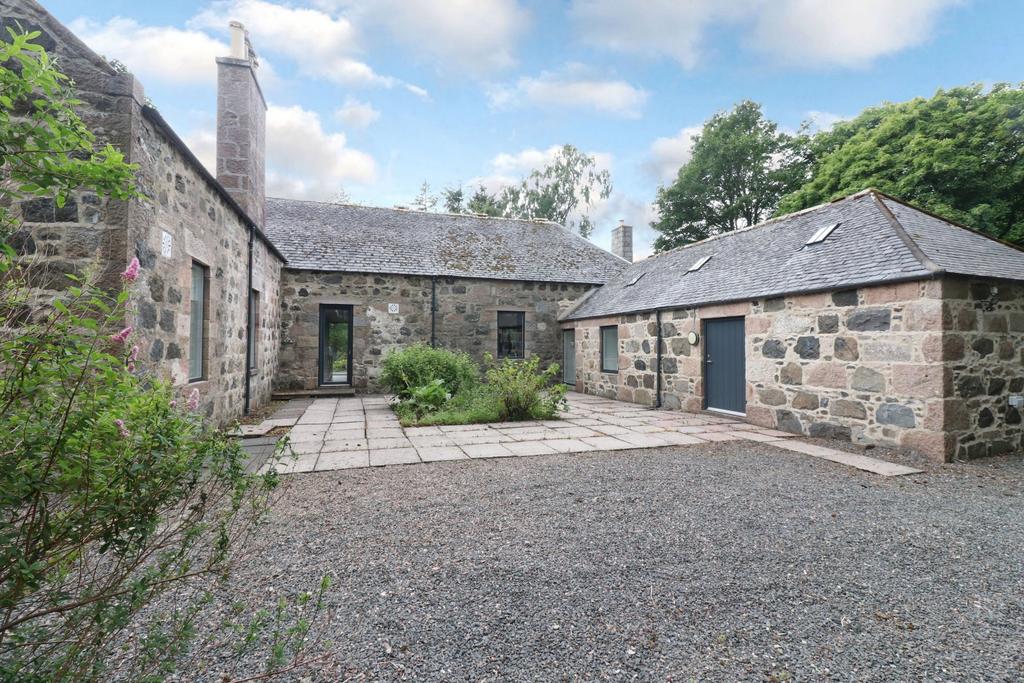 Rear Courtyard
