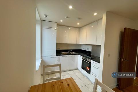 1 bedroom flat to rent, Putney Hill, London, SW15