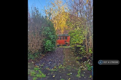 2 bedroom terraced house to rent, Hatherlow Lane, Hazel Grove, Stockport, SK7