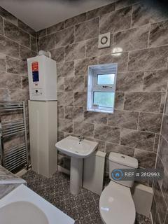 2 bedroom terraced house to rent, Garden Street, Eccles, Manchester, M30