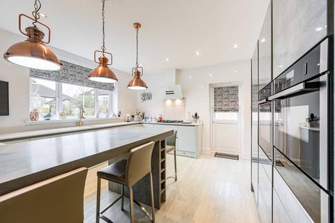 undefined, Bromley Avenue, Shortlands, Bromley, BR1
