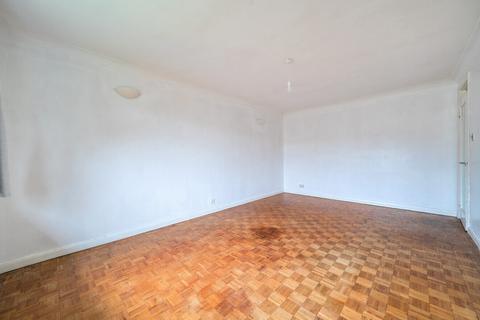 undefined, Imperial Gardens, Mitcham CR4