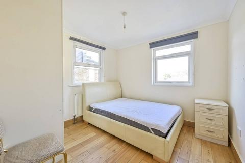2 bedroom flat to rent, Durnsford Road, Southfields, SW19