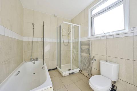 2 bedroom flat to rent, Durnsford Road, Southfields, SW19
