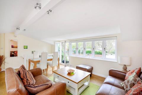 2 bedroom detached house to rent, Beechwood Ave, Kew, Richmond, TW9