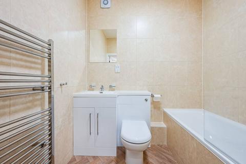 2 bedroom flat to rent, Commercial Road, Tower Hamlets, London, E1