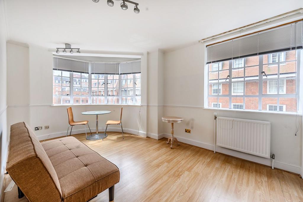 Chelsea Cloisters, Chelsea, London, SW3 1 bed flat to rent - £2,817 pcm ...