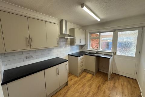 1 bedroom terraced bungalow to rent, Rowan Drive, BRANDON