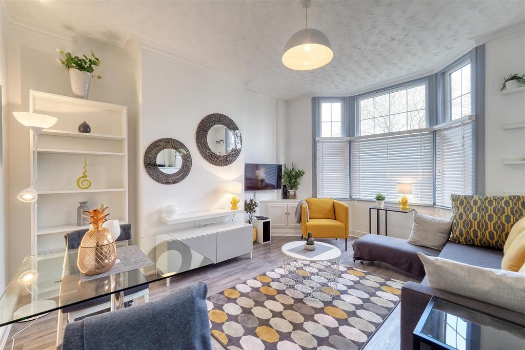 32 Lapwing Lane Lounge a.jpg